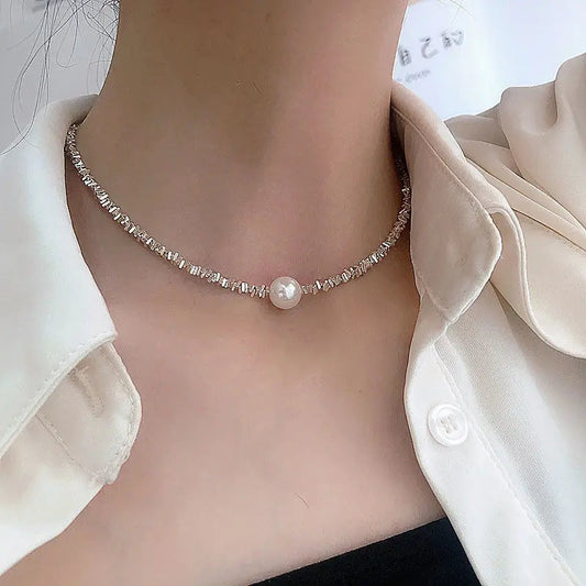 Léane – Collar Vintage con Perlas Elegantes