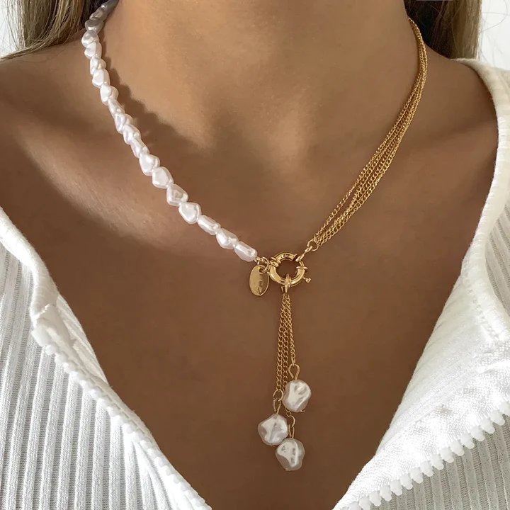 Ella – Collar Oro & Perlas Elegantes