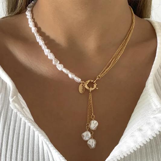 Ella – Collar Oro & Perlas Elegantes
