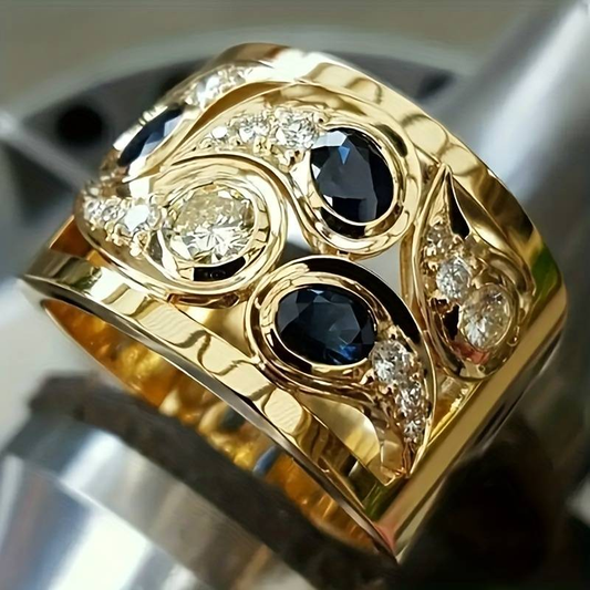 Elina – Anillo Vintage Dorado Incrustado de Circon