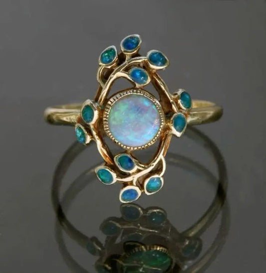 Mika – Anillo vintage de cristal y ópalo