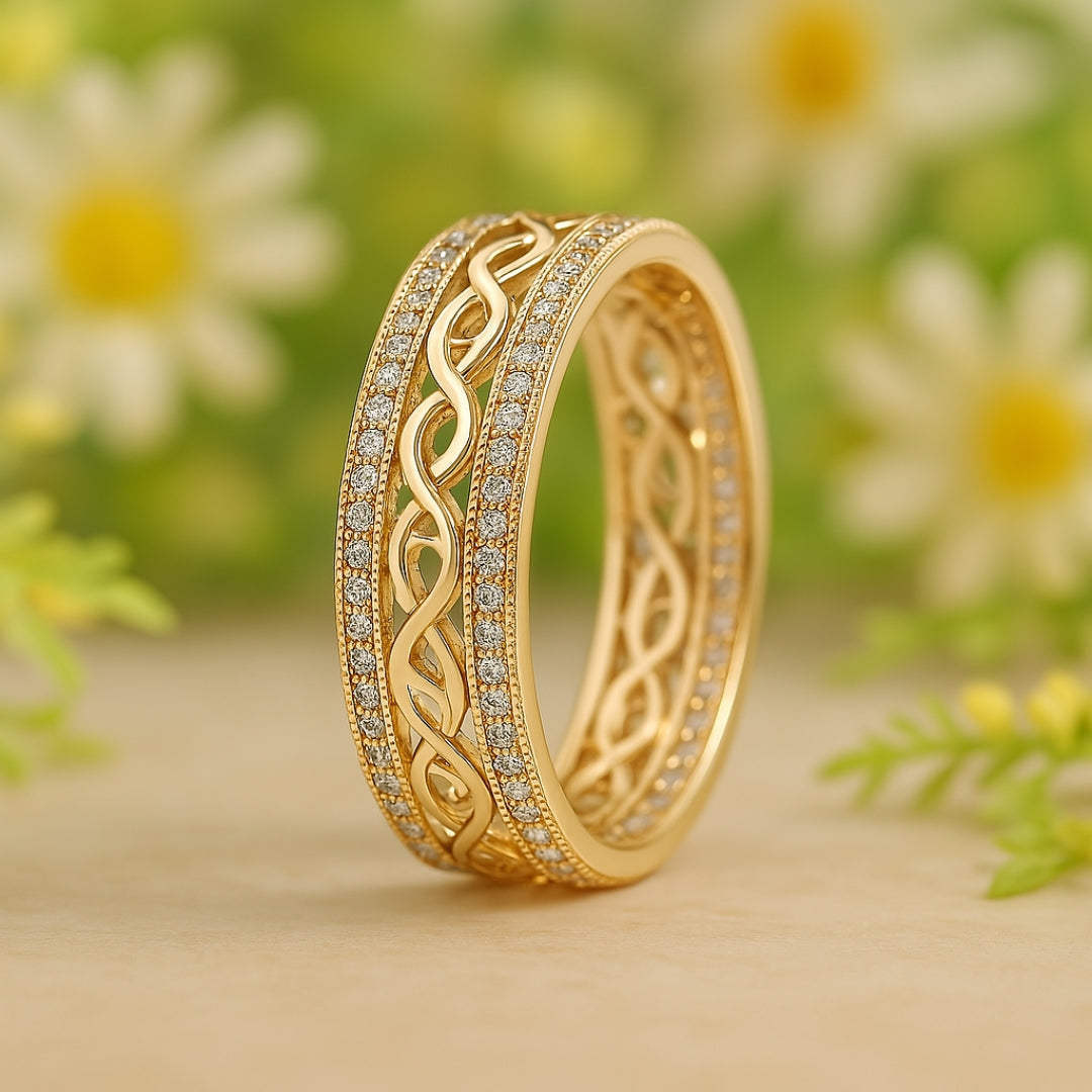 Elena – Anillo Dorado Hueco Brillante
