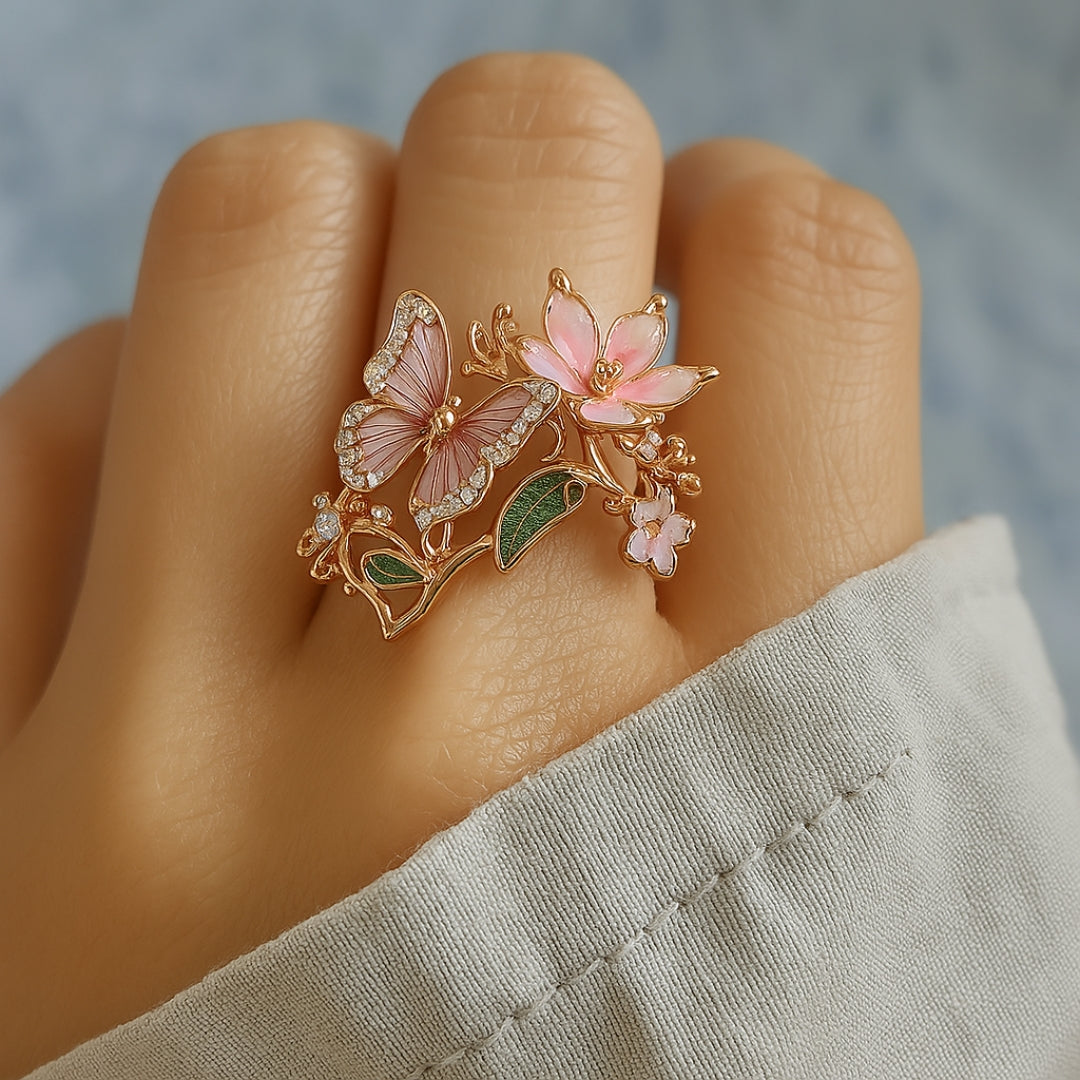 Anillo de Mariposa para Mujeres con Acentos de Piedra Decorativos