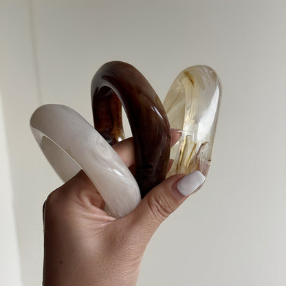 Layra – Pulsera Acrílica Irregular Translúcida