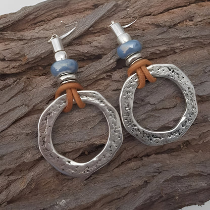 Kaia – Pendientes Círculo Boho Vintage en Plata