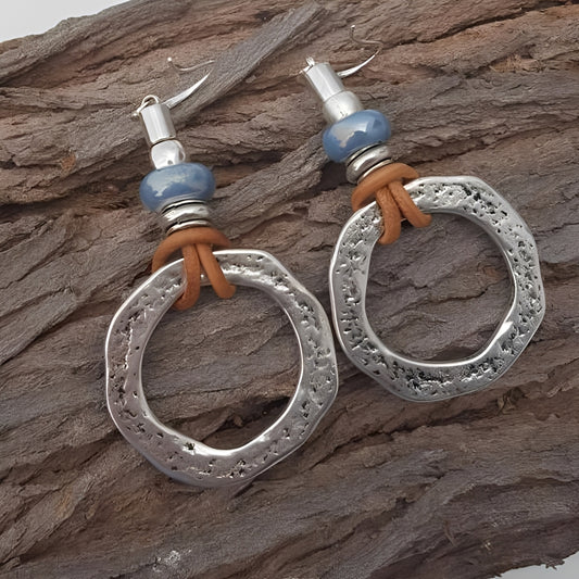 Kaia – Pendientes Círculo Boho Vintage en Plata