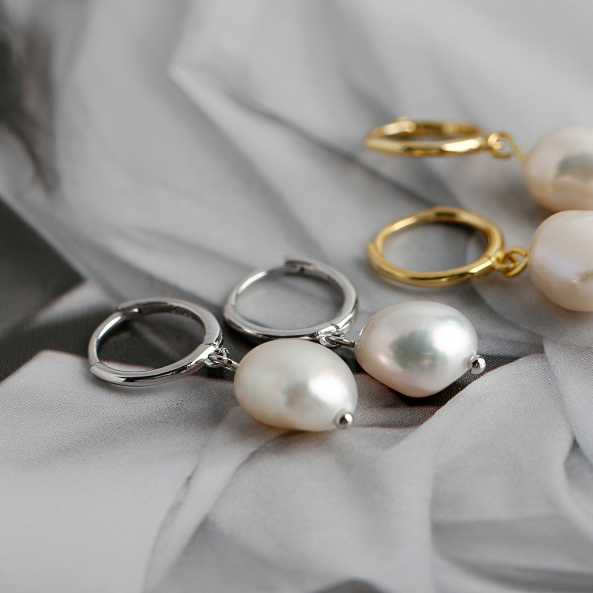 Akira – Pendientes Perla Barroca Irregular Elegantes