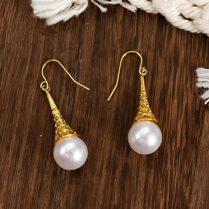 Feliza – Pendientes Vintage Dorados con Perlas Colgantes