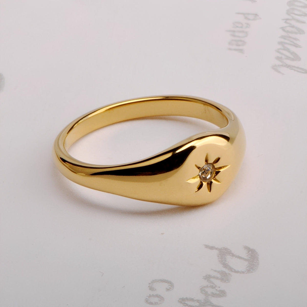 Eve – Anillo Estrella 3D con Estilo Elegante