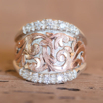 Rhea – Anillo Vintage de Plata con Detalle de Rosa