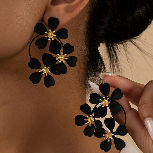 Noelia – Pendientes Vintage Flor Negra