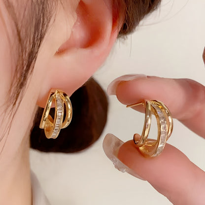 Valeria – Pendientes Triple Aro en Oro