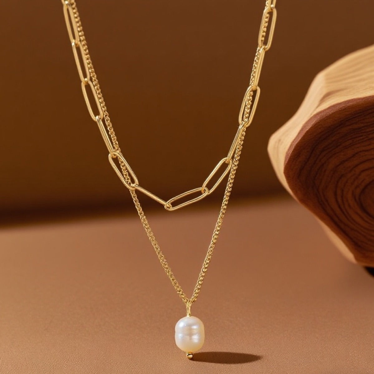 Kiarra – Collar Doble Capa con Estilo Chic