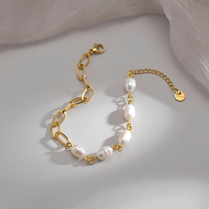 Celina – Pulsera Perla Dorada Elegante