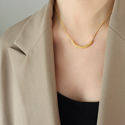 Maine – Collar Arco Sereno Elegante