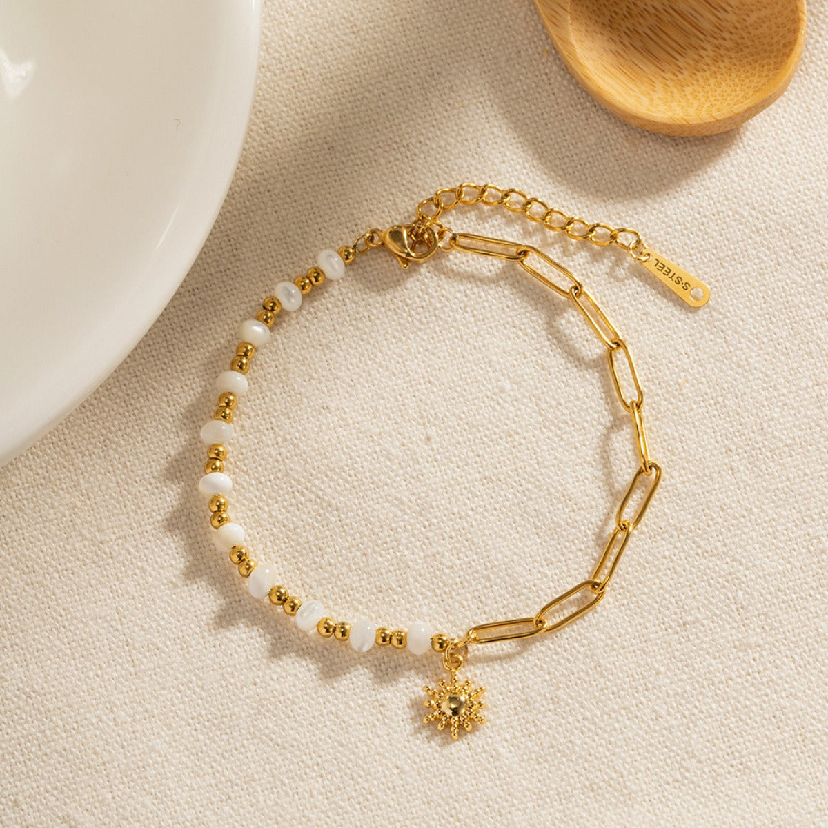 Solara – Pulsera Sueño de Girasol Elegante