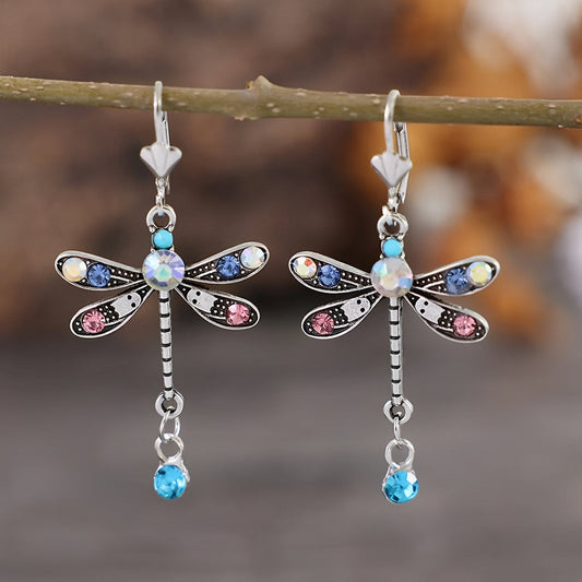 Liora – Pendientes Elegantes Libélula Esculpida
