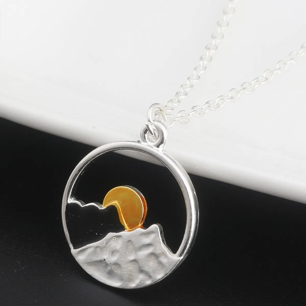 Michelle – Collier Inspirado de las Cimas Brillantes