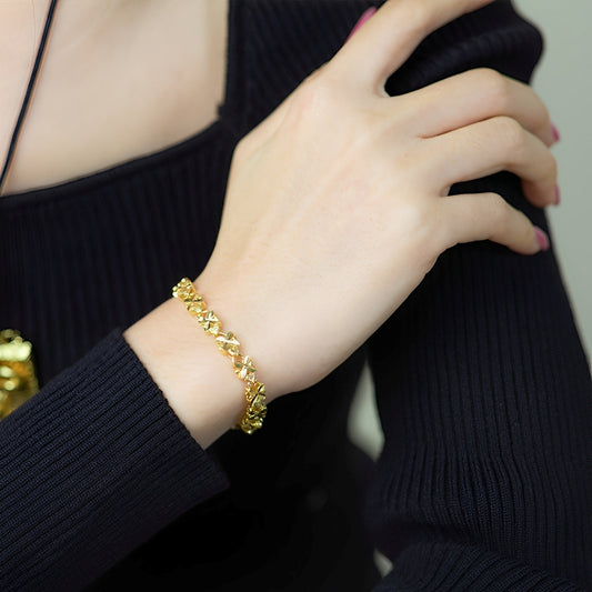 Dalia – Pulsera Vintage de Oro con Margaritas
