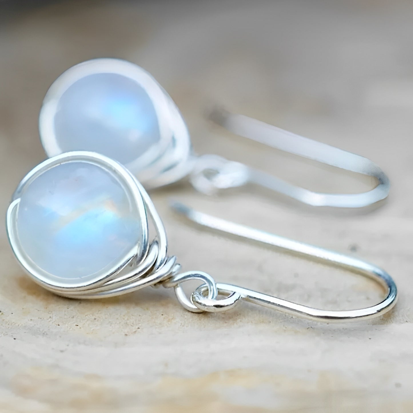 Aylin – Pendientes Colgantes Bohemios con Piedra Lunar