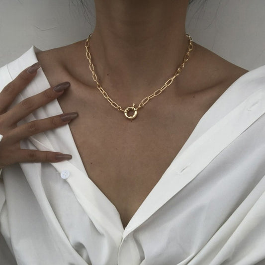 Emman – Collar Círculo con Estilo Elegante y Chic