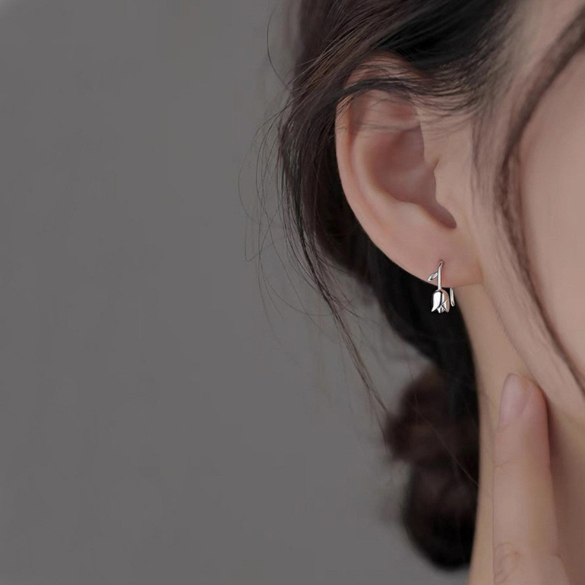 Pendientes de tulipán para mujeres con diseño floral - Par