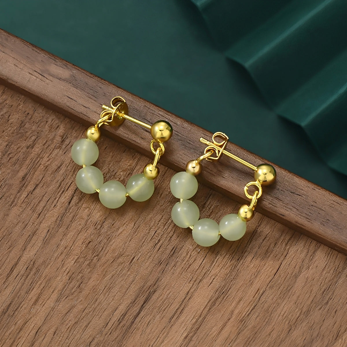 Pendientes de mujer con diseño de perlas redondas