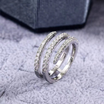 Ailee – Anillo Espiral Pavimentado de Cristales