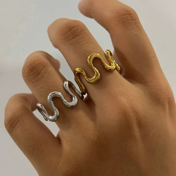 Dama Anillo Abierto Ajustable con Silueta de Banda Irregular