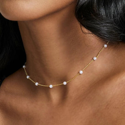 Ami – Collar de Perlas Elegante