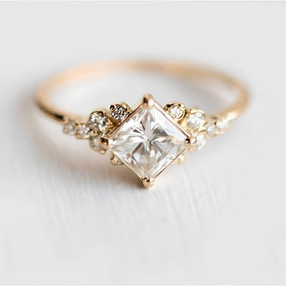 Delysian – Anillo Real de Estilo Majestuoso