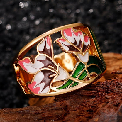 Cess – Anillo Esmaltado Dorado Floral Vintage