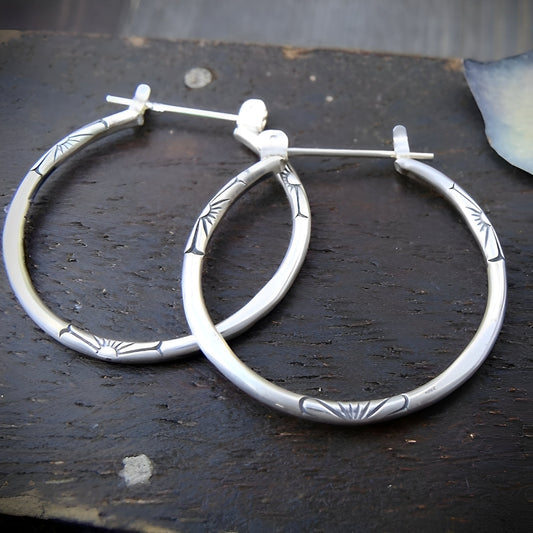 Clara – Aros Vintage en Plata Elegante