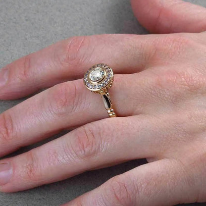Janna – Conjunto de Anillos Vintage en Oro con Circonita Brillante
