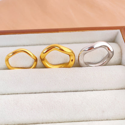 Lorena – Anillo Onda Curvada Elegante