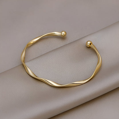 Lara – Pulsera Elegancia Dorada