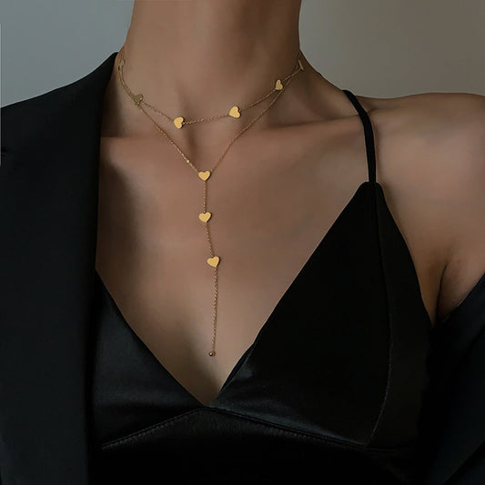 Christy – Collar Multi-Filas Corazones Dorados