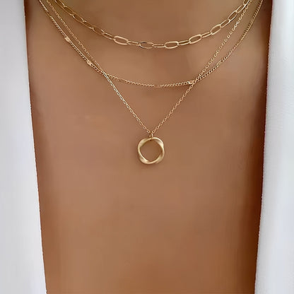 Livia – Collar Dorado Vintage Colgante Elegante
