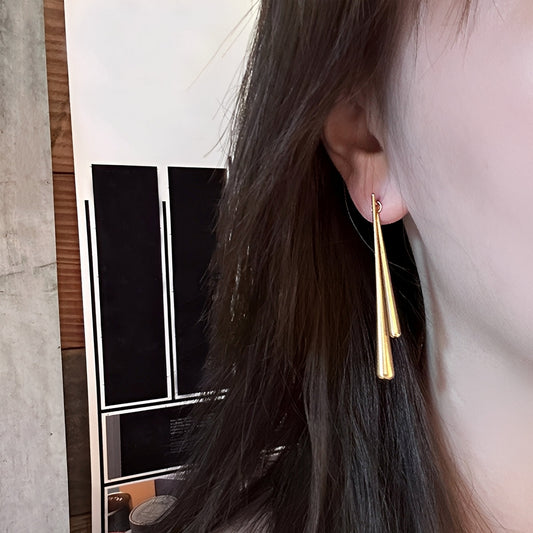 Hapi – Pendientes Gota de Agua Dorados Asimétricos