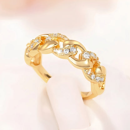 Elena – Anillo de Compromiso Elegante en Oro