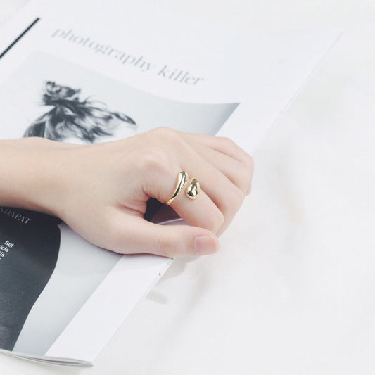 Willow – Anillo Gota Envolvente Dorado