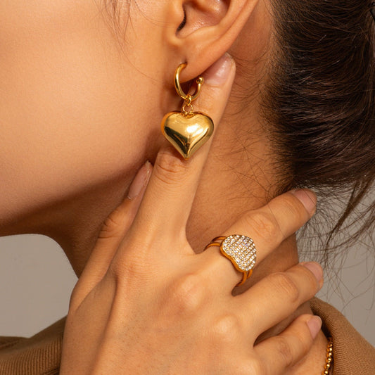 Liza – Pendientes Colgantes Corazones Dorados