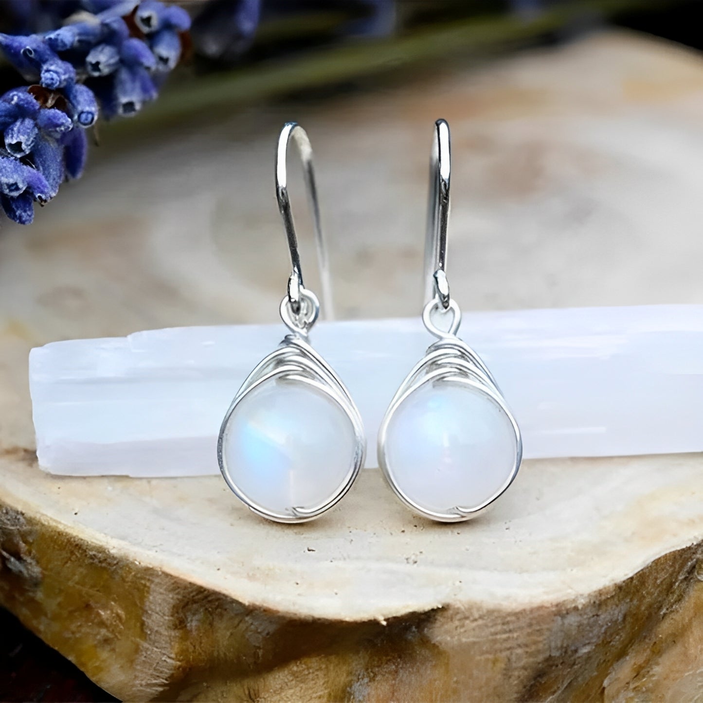 Aylin – Pendientes Colgantes Bohemios con Piedra Lunar