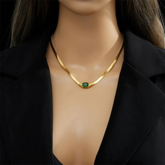 Ezra – Collar Cairo Dorado Minimalista