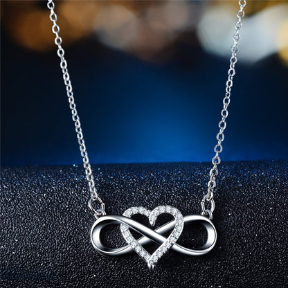 Amara – Collar Corazón Brillante Elegante
