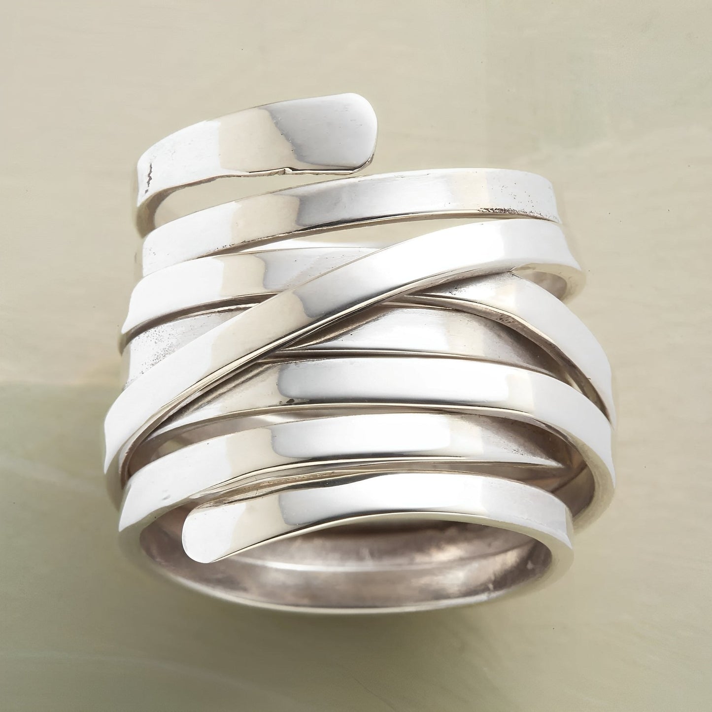 Valena – Anillo Plata Estructurada
