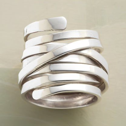 Valena – Anillo Plata Estructurada