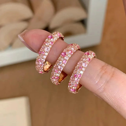 Zen – Anillo Apilado Pavimentado de Diamantes