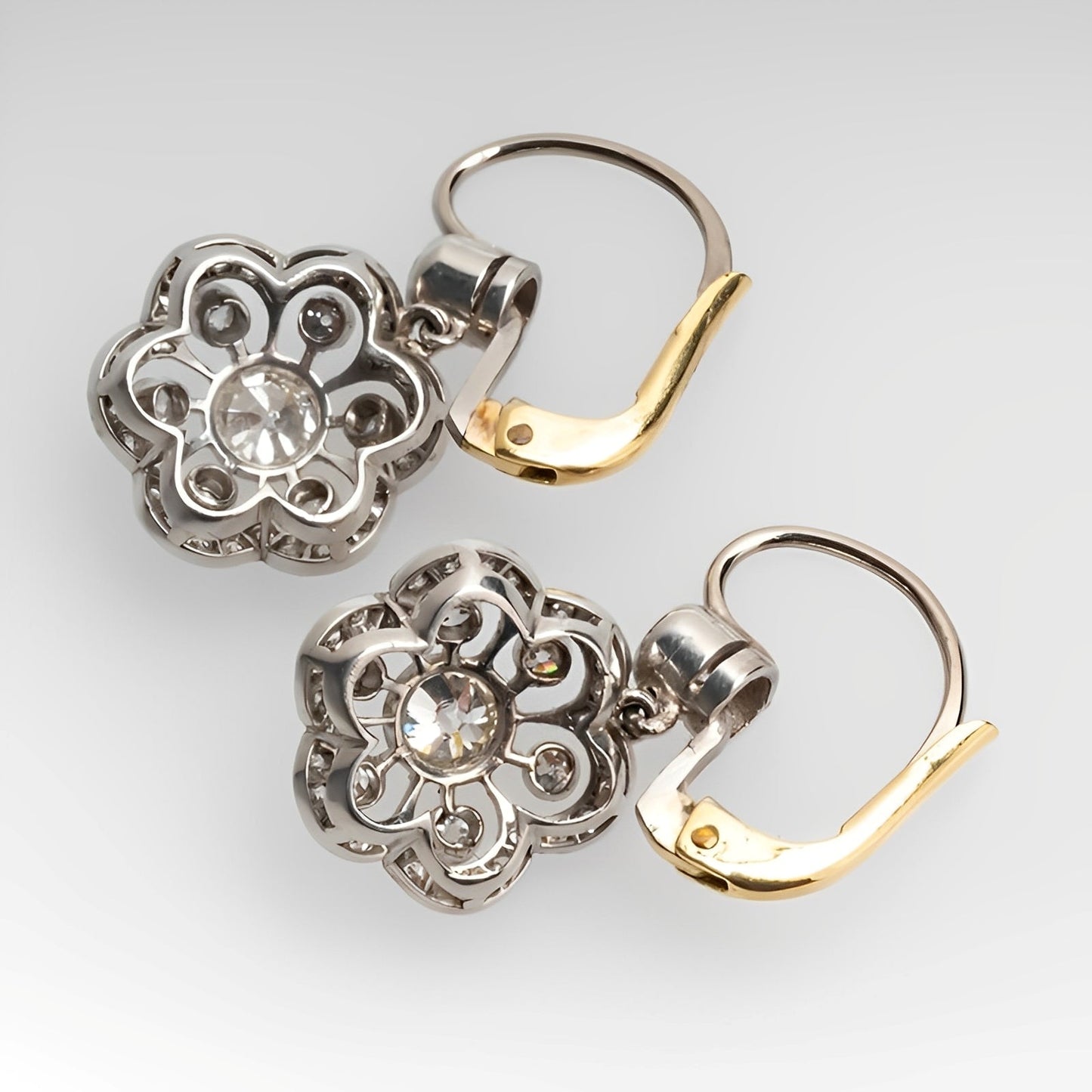 Karylle – Pendientes Mandala Vintage con Cristales
