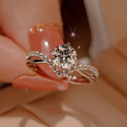 Eila – Anillo Encantador con Cristal Blanco